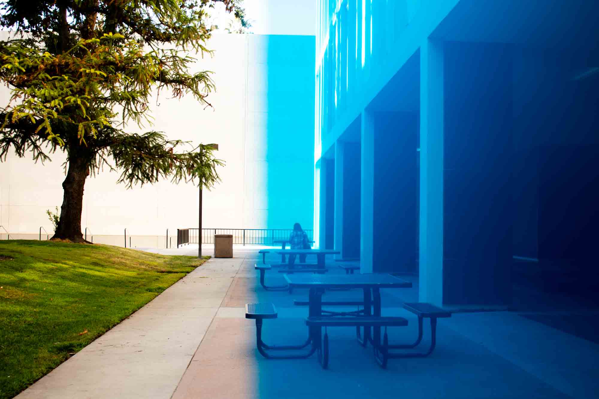 Properties of Color - Photo 4
